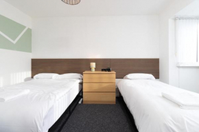 3BR, Leamington Spa, Central, Driveway, WiFi